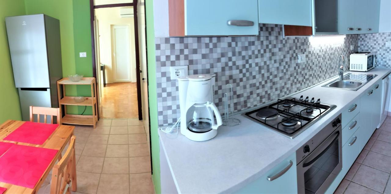 Sunset Apartment Пула Екстериор снимка